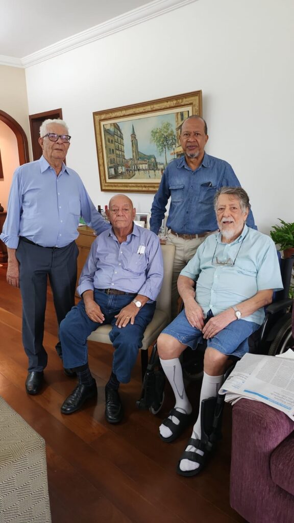 Diretores da Abraspet visitam Abelardo Rosa Santos